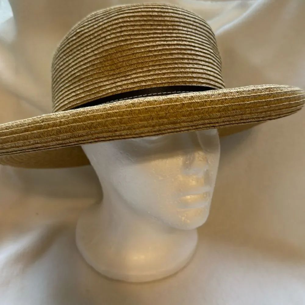 Target Paper Yarn Sun Hat
